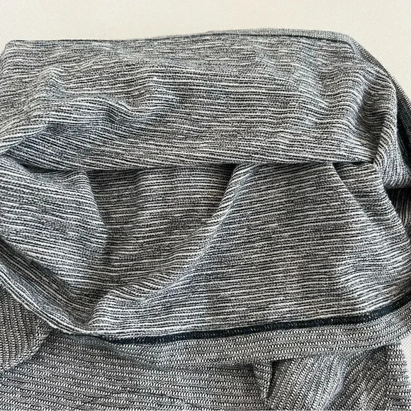 Penguin 1/4 Zip Sweater Heather Black/Gray Textured Size Medium High Neck - Picture 9 of 11